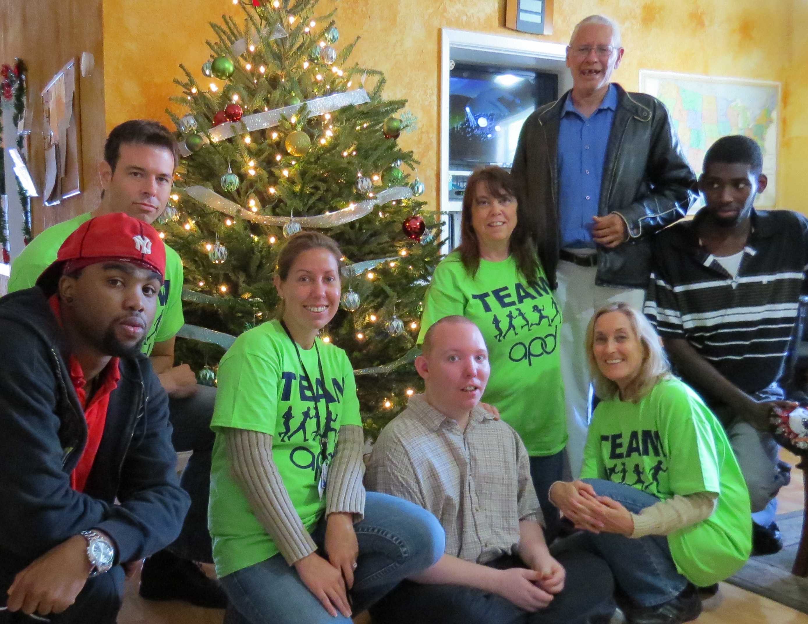 Ryan Oetinger, Christi O'Brien, Anne Hendon, Judith Redding and Group Home Residents